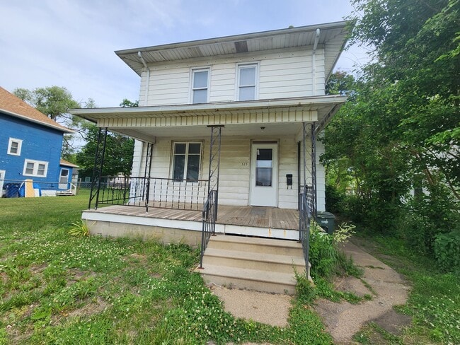 Building Photo - 525 Courtland St