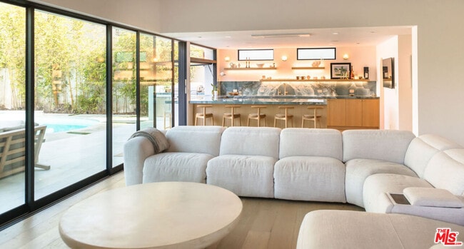 Photo - 606 N Ardmore Ave