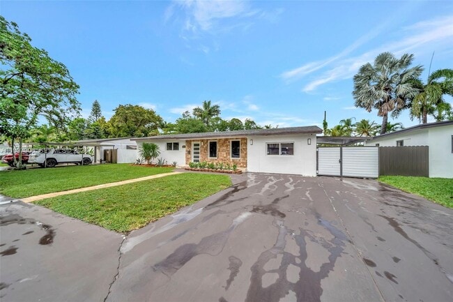 Photo - 15010 NE 7th Ave