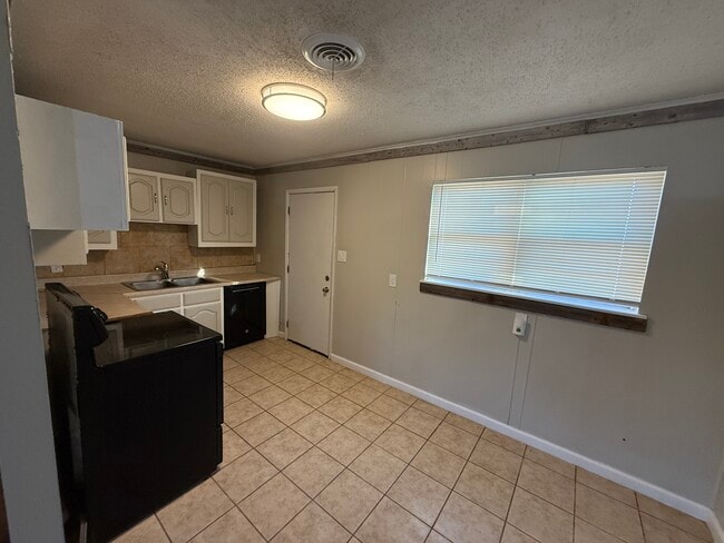 Photo - 1216 E Foster Ave