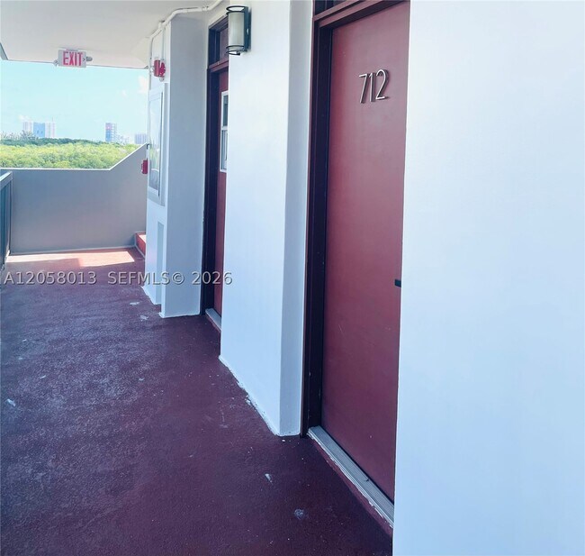 Photo - 3301 N Country Club Dr Unit 712