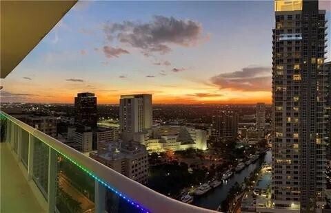 Photo - 347 N New River Dr E Unit PH4