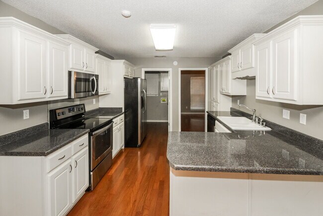 Photo - 9410 Grove Rd