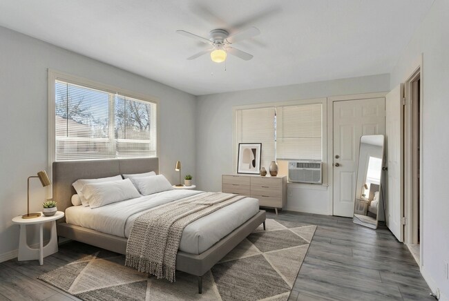 Photo - 305 N Robinson St Unit D