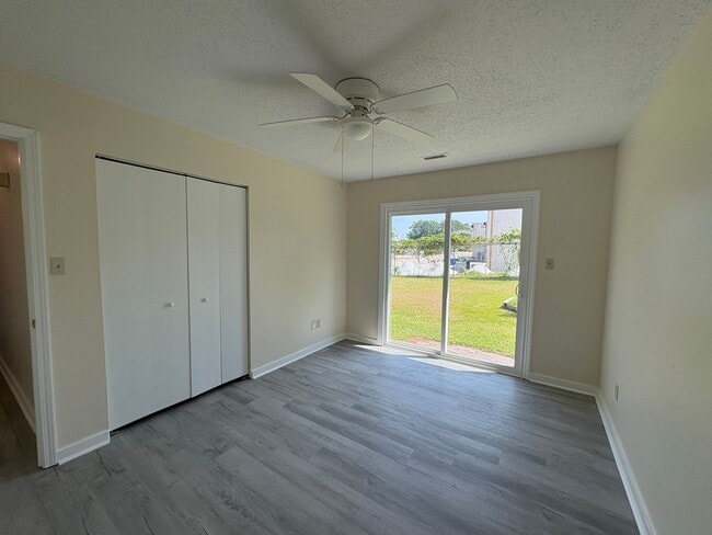 Photo - 3706 Dovefield Ct