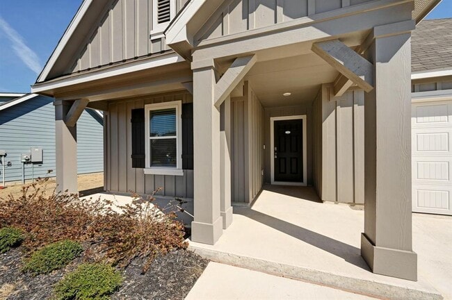 Photo - 1806 Windsor Blvd