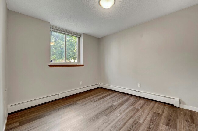 Photo - 3522 Harriet Ave Unit 106