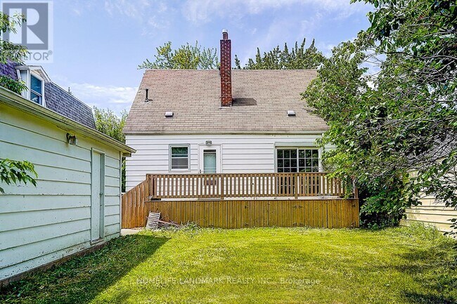 Photo - 335 Willowdale Ave