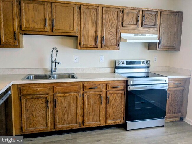 Photo - 17109 Briardale Rd