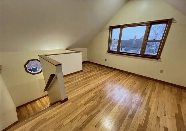 Photo - 20 Pearl St Unit 3