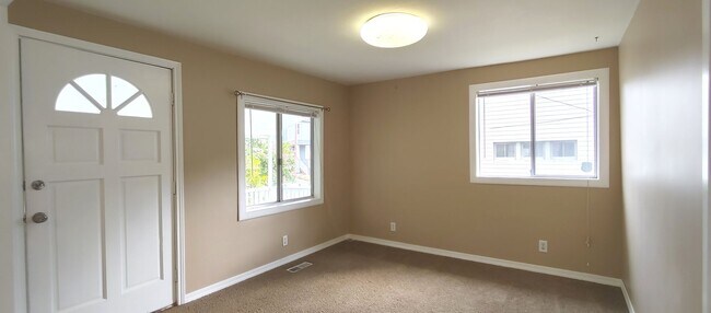 Photo - Charming 1906 2 Bedroom 1 Bathroom Cottage in Sellwood!