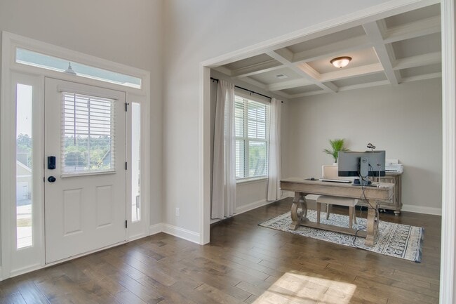 Photo - 147 Nesbit Dr