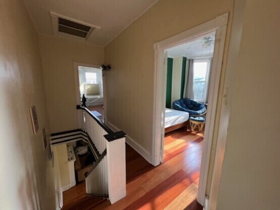 Photo - 5000 Irving St