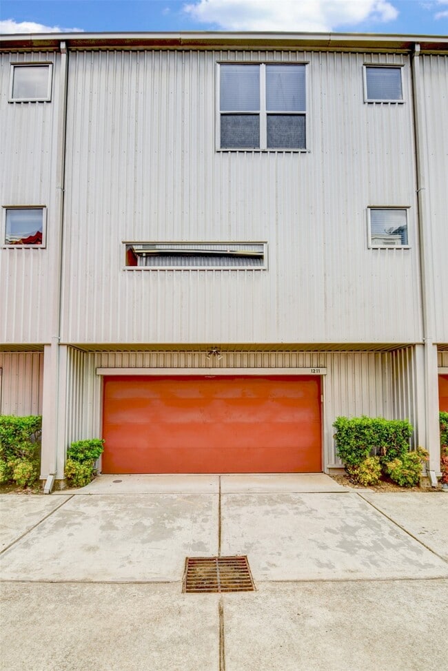 Photo - 1211 Arthur St