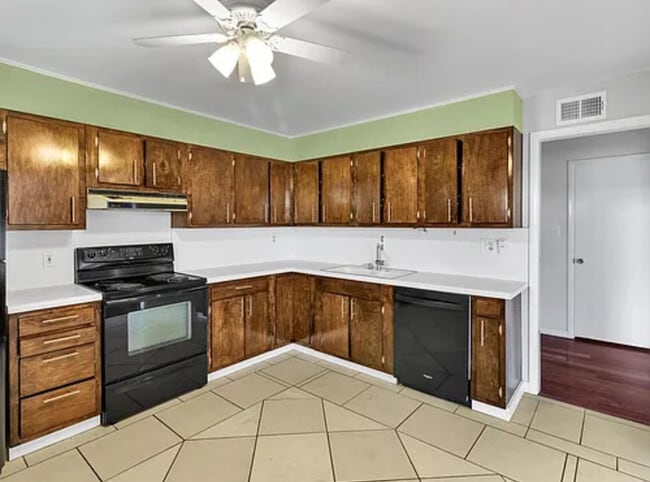 Photo - Available Now Unit G54