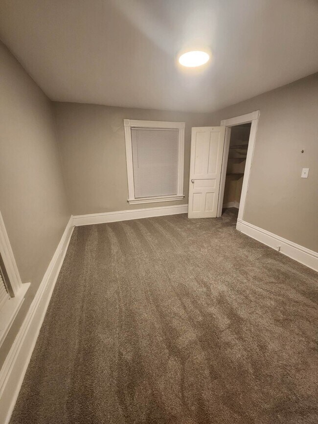 Bedroom 1 (14.5x11) - 340 Virginia Ave Unit 2