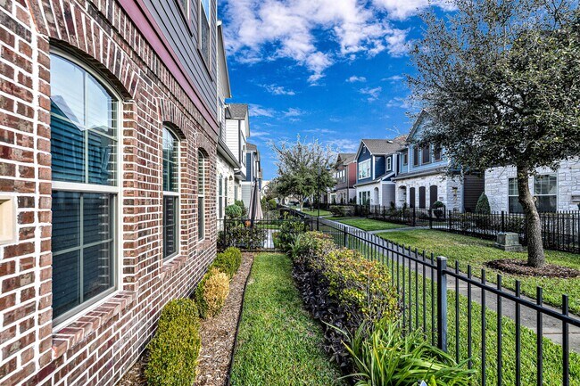 Photo - 12562 Holly Blue Ln