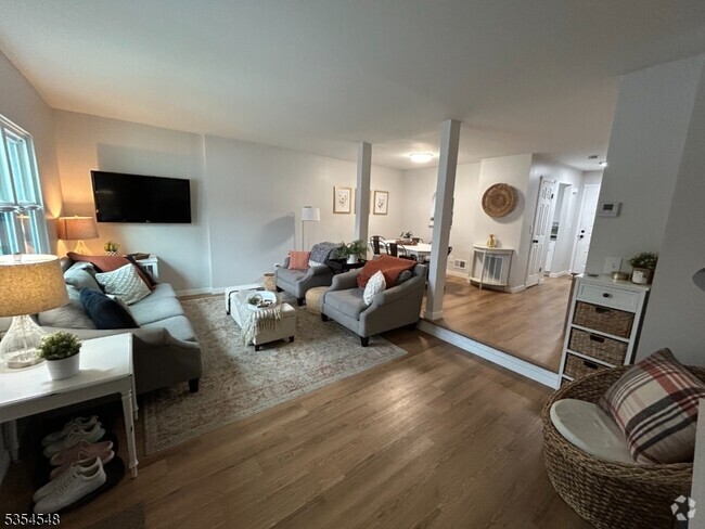 Building Photo - 149 Riva Dr Rental