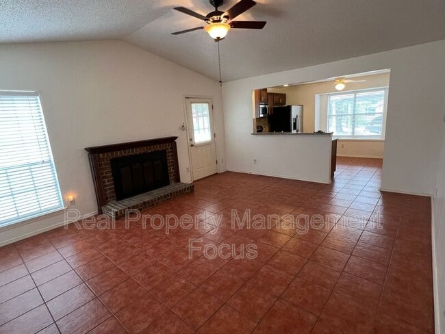 Photo - 116 Kings Row