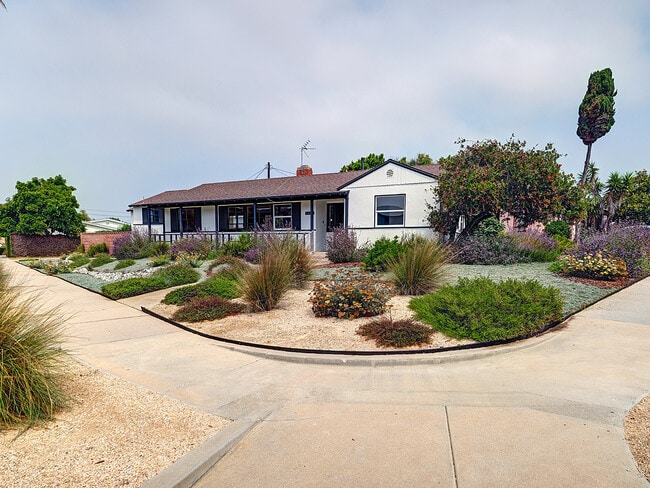 Photo - 7101 W 85th St