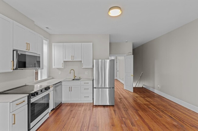 Photo - 3518 Iowa Ave