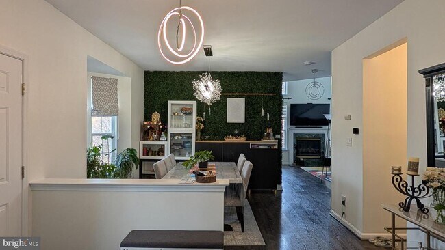 Photo - 109 Forelock Ct