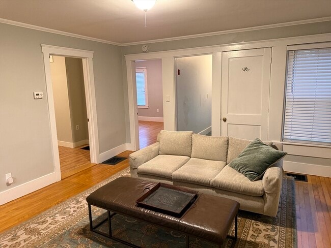 Building Photo - 96 S Main St Unit 1