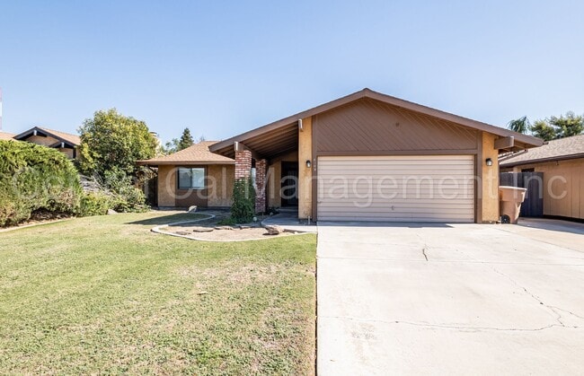 Building Photo - 3 Bedroom/2 Bath Home in the Southwest - $...