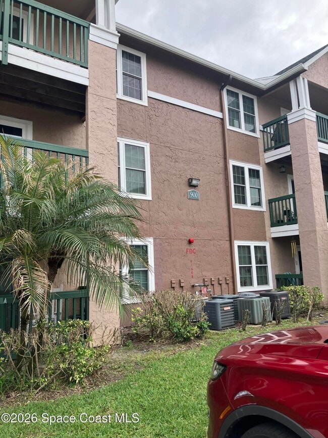 Building Photo - 7667 N Wickham Rd Unit 917