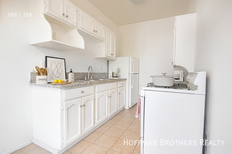 Photo - 1405 S Berendo St Unit 106