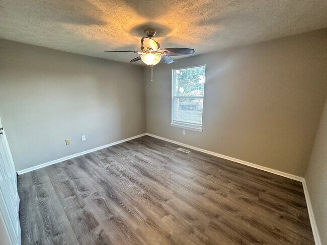 Photo - 9310 Coleson Rd