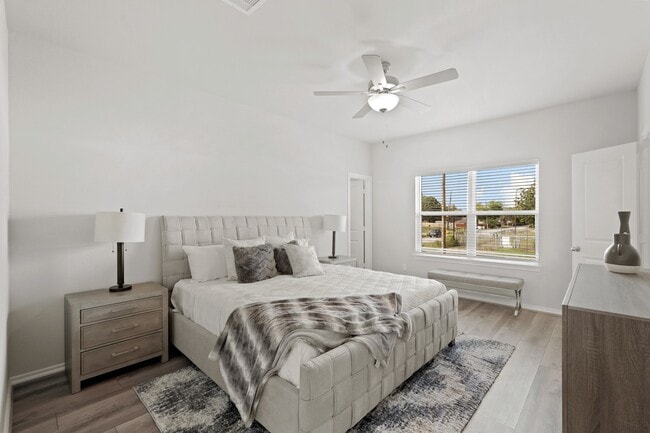 Photo - 1433 Acorn Mdw St