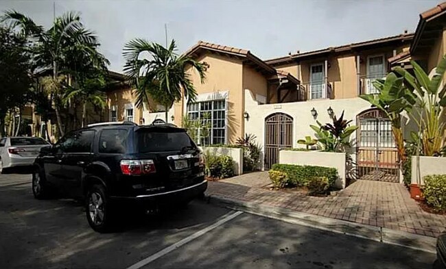 Building Photo - 515 SW 147th Ave