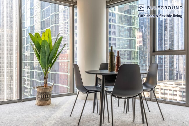 Photo - 210 N Wells St Unit FL17-ID257