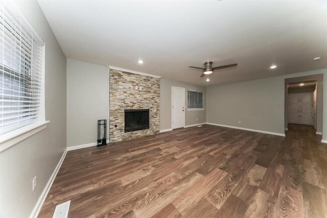 Photo - 609 Banner Ave