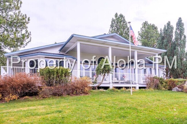 108 Lakeshore Dr