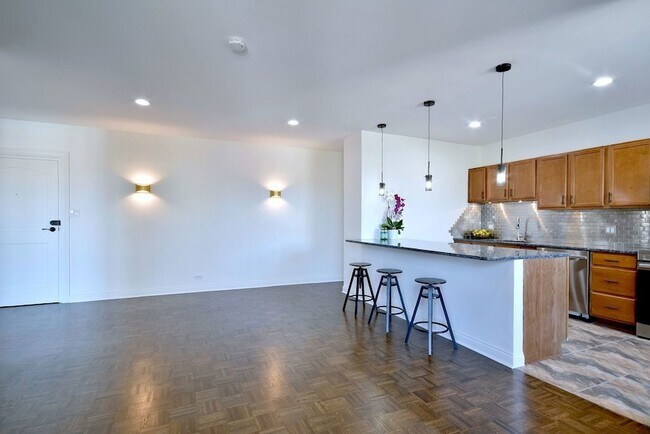 Photo - 1301 W Touhy Ave Unit 309