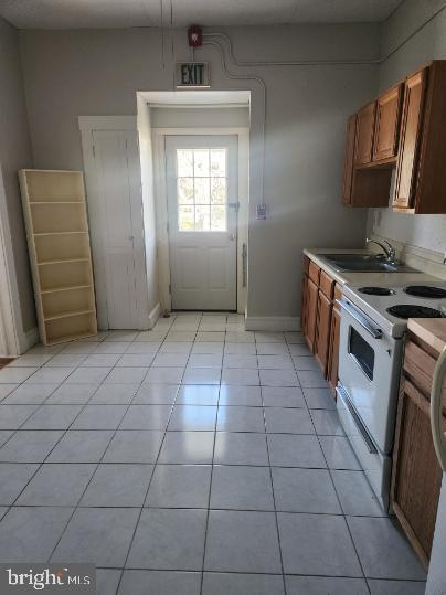 Building Photo - 108 Fort Ave Unit APT 14