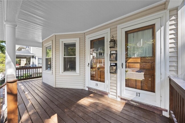 Photo - 15-17-17 Roosevelt St