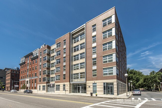 Photo - 601 Albany St Unit 407