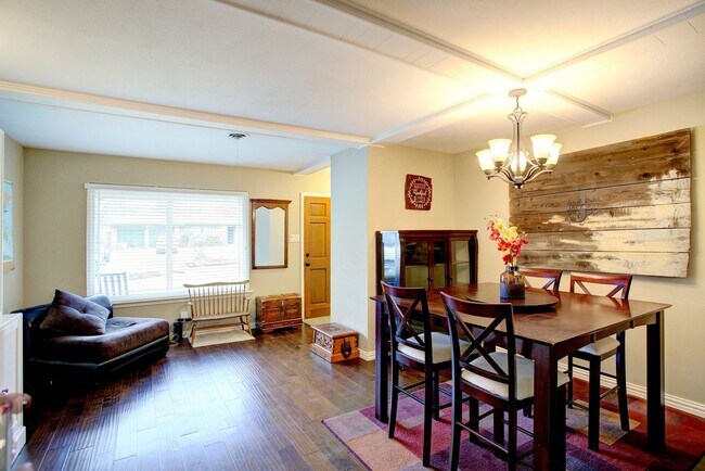 Photo - 4 Bd, 2 Ba for Lease | N. Arlington