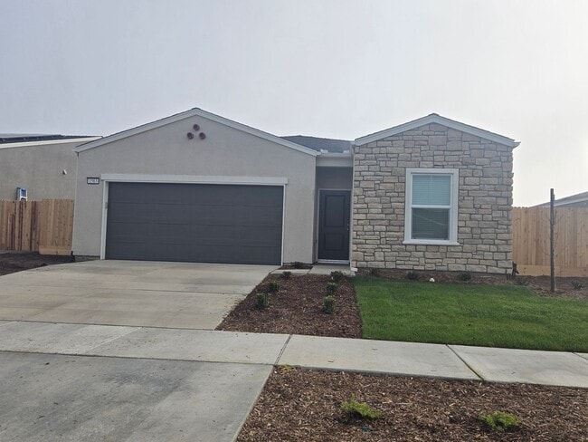 Building Photo - 3 BR 2 BA New Build home available now