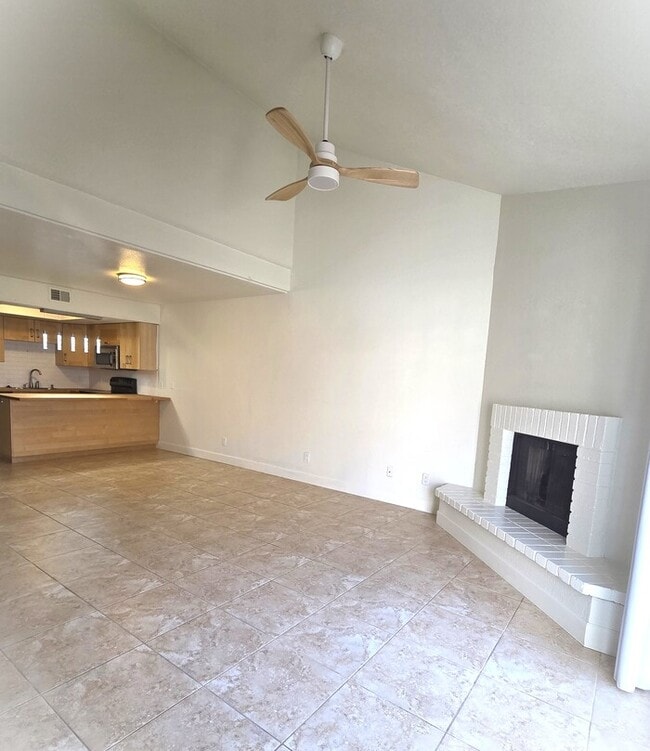 Photo - Stunning 3-bedroom 2 bathroom Condo Unidad 4