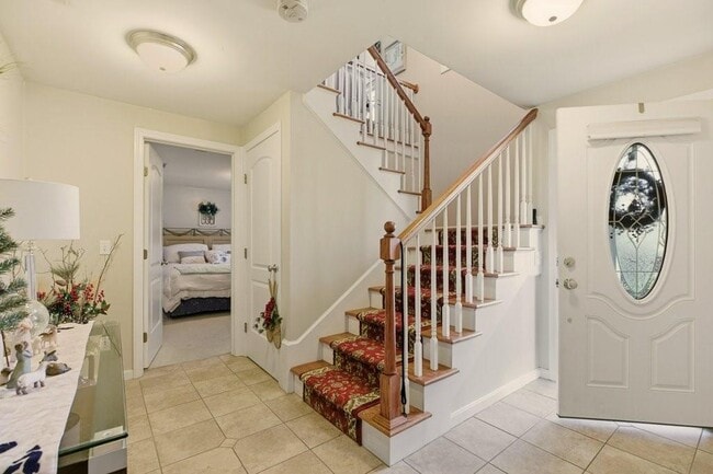 Photo - 5 Leland Point Dr