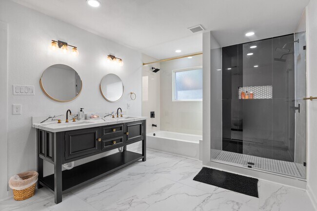 Photo - 5515 Cannonway Dr