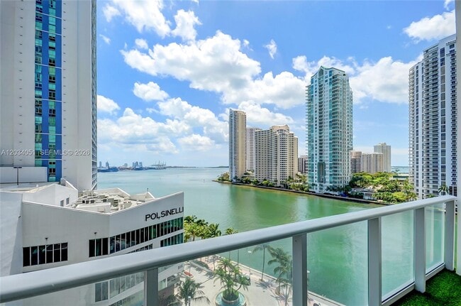 Photo - 300 S Biscayne Blvd Unit L1022