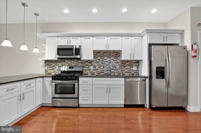 Photo - 1802 E Huntingdon St Unit 1