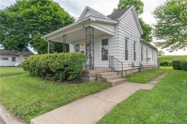 Photo - For Rent: Piqua Ohio - 2 Bedroom 1 Bathroom