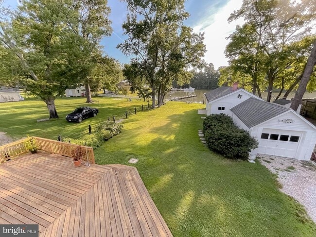 Photo - 18858 McKays Beach Rd