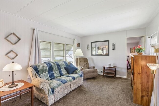 Photo - 77 Wildwood Ln